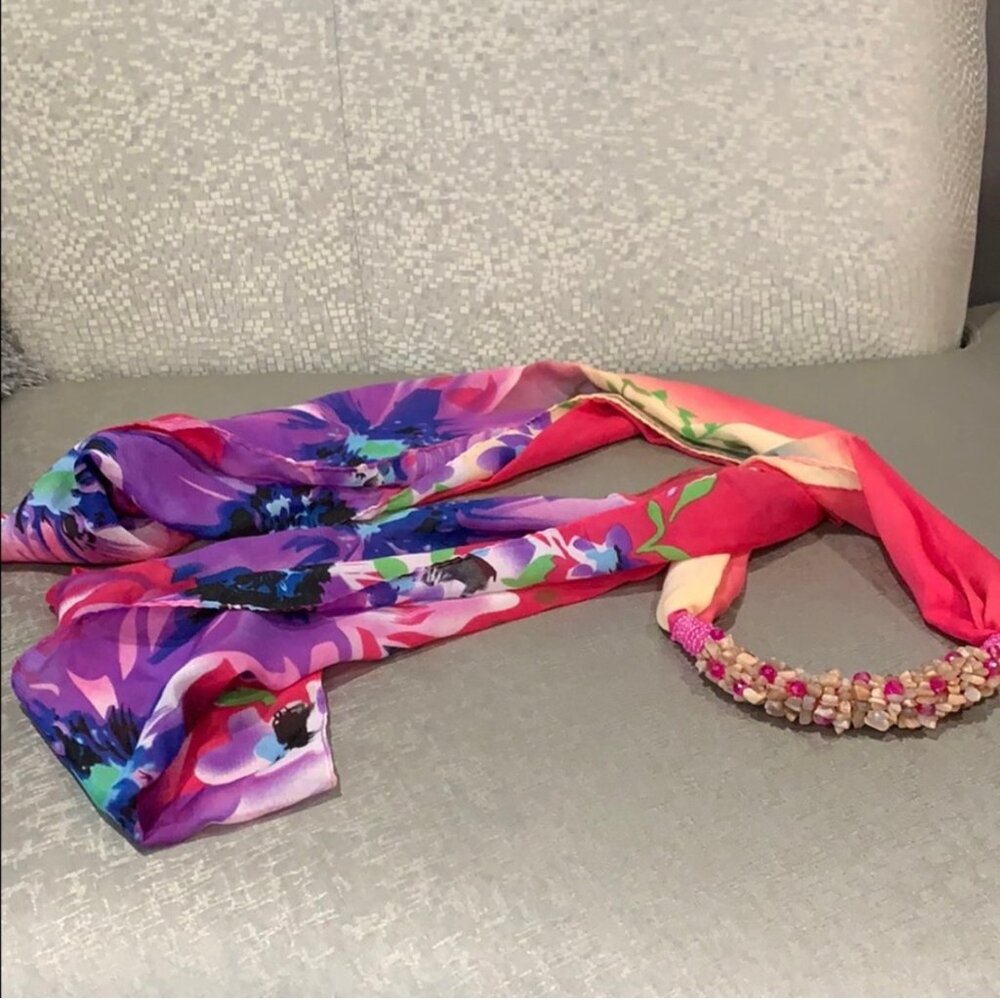 Necklace Scarf, Excellent condition